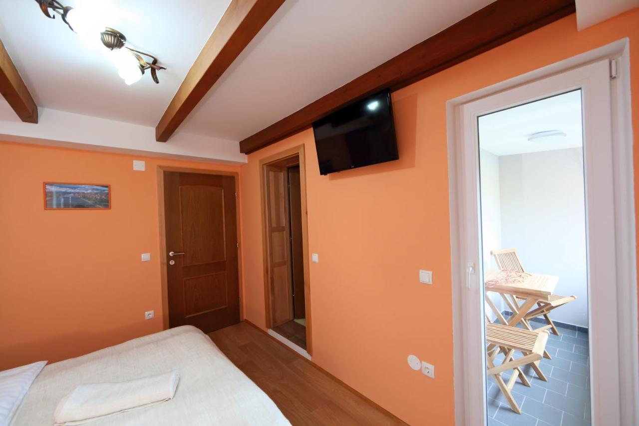 Sobe Grabar Bed and Breakfast Πτούι Εξωτερικό φωτογραφία