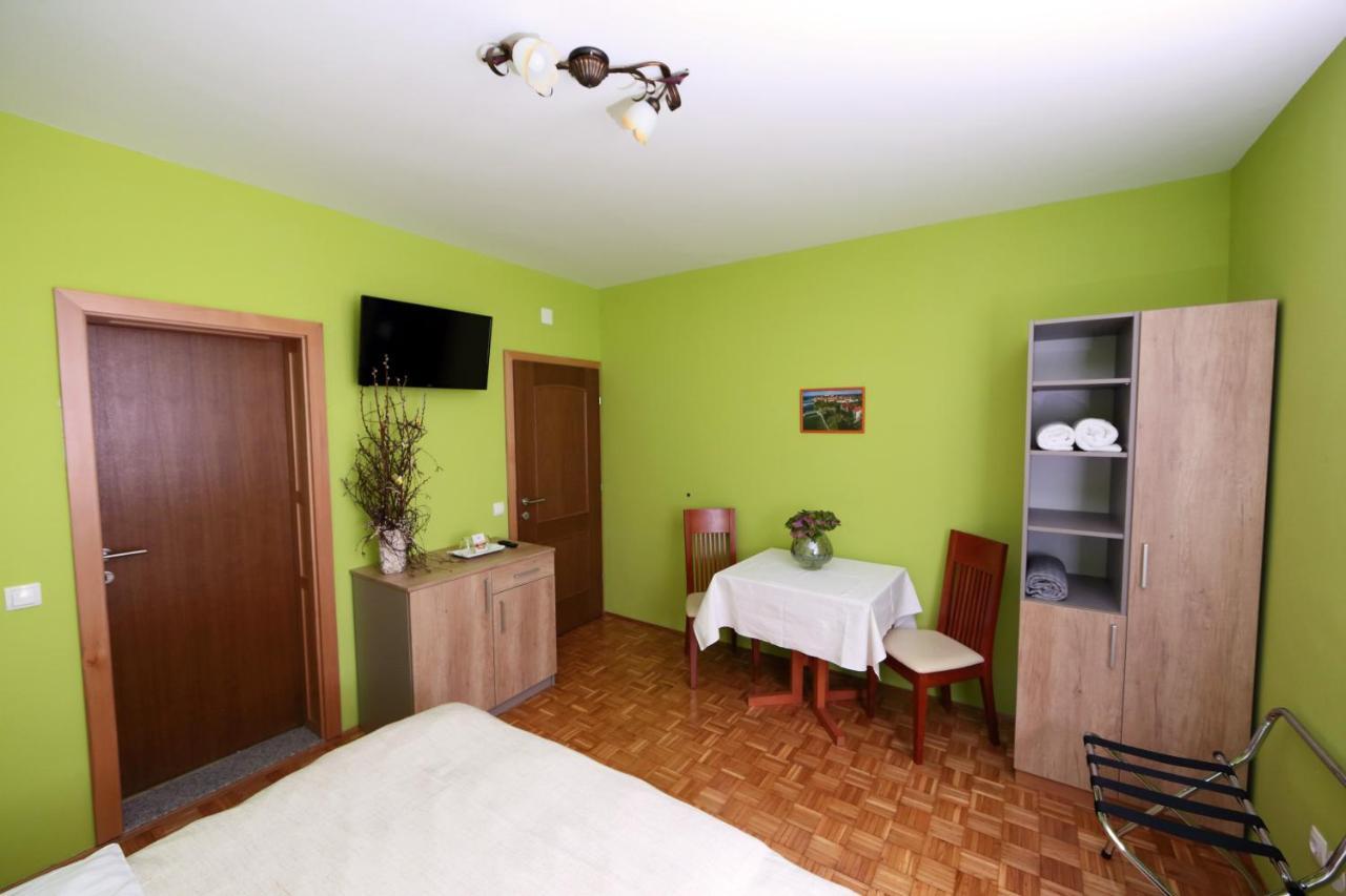 Sobe Grabar Bed and Breakfast Πτούι Εξωτερικό φωτογραφία