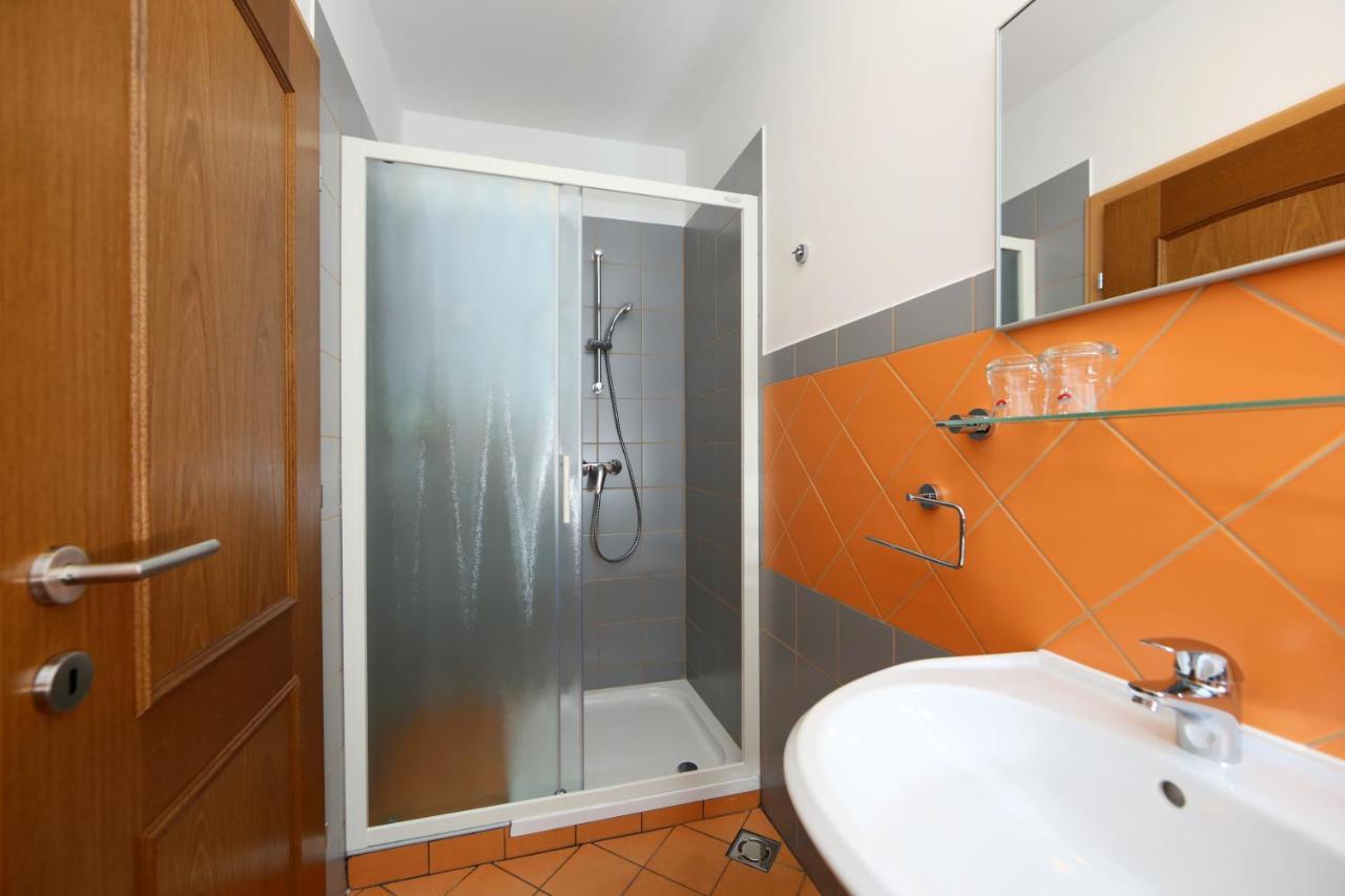 Sobe Grabar Bed and Breakfast Πτούι Εξωτερικό φωτογραφία