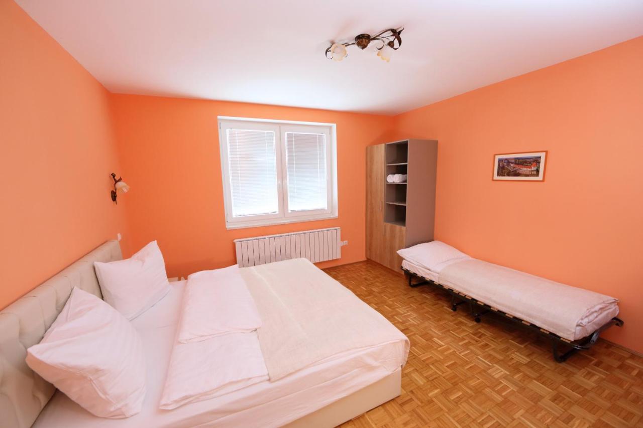 Sobe Grabar Bed and Breakfast Πτούι Εξωτερικό φωτογραφία